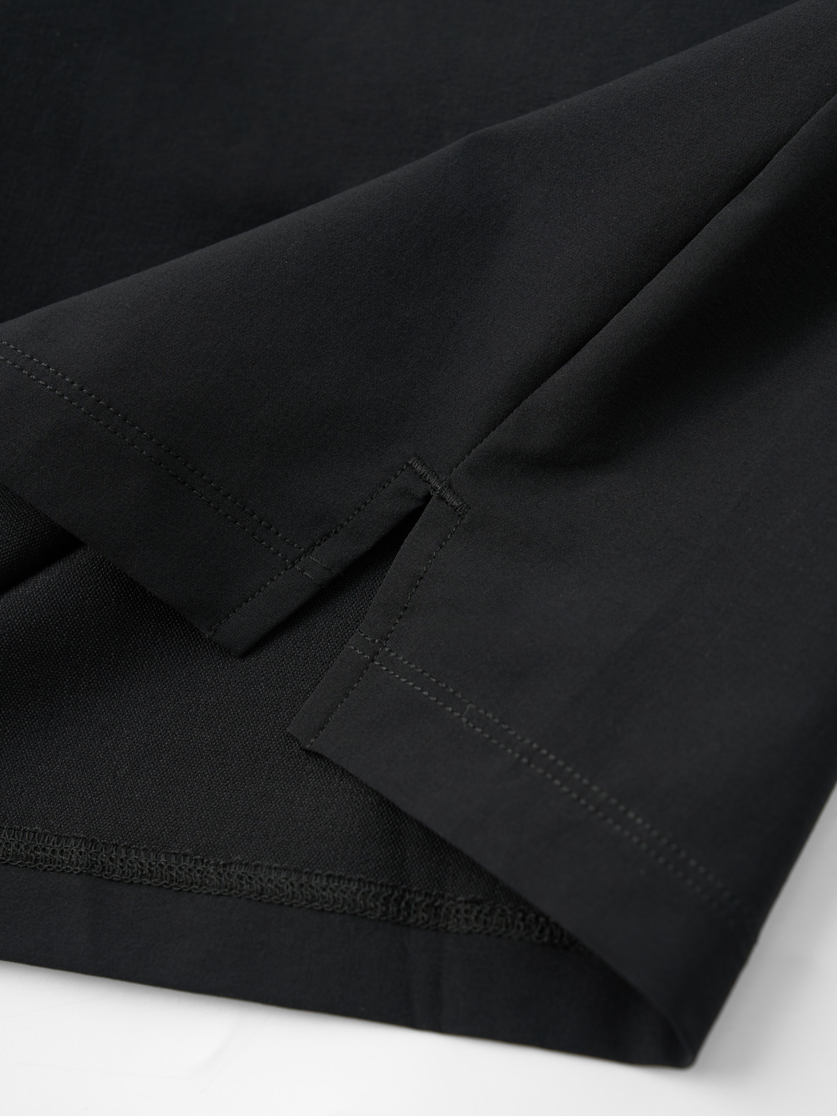 Quần Shorts Thể Thao AIRLITE – Laser