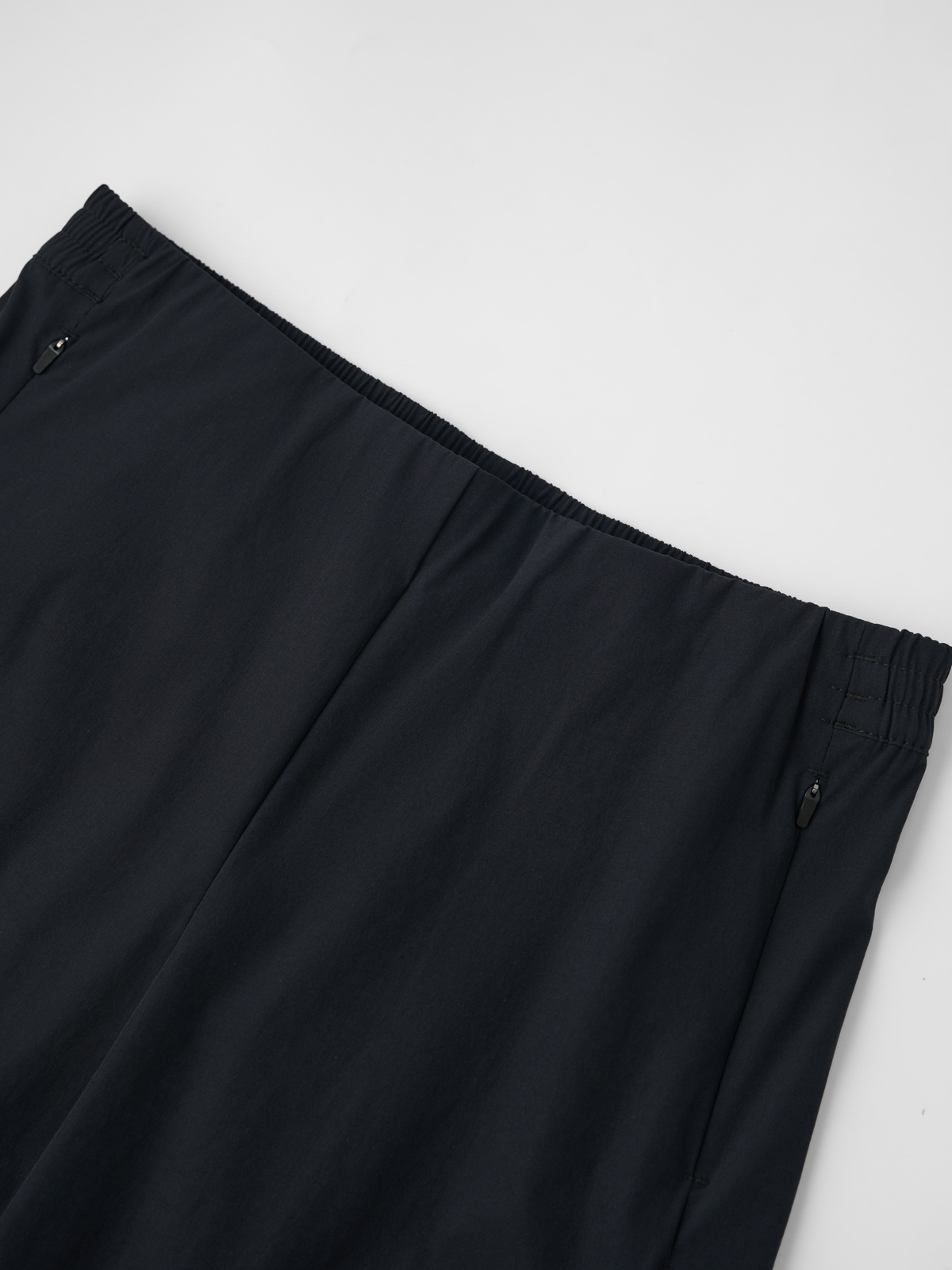 Quần Shorts Gió Seamless Laser