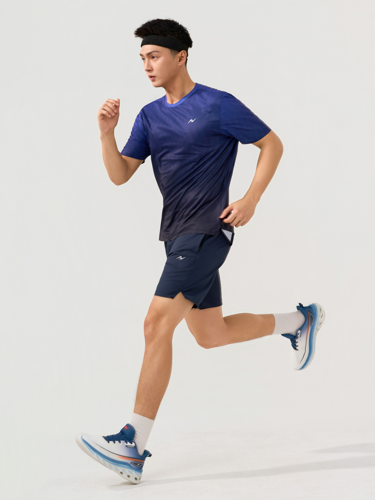 Áo Phông Nam Thể Thao Họa Tiết Running