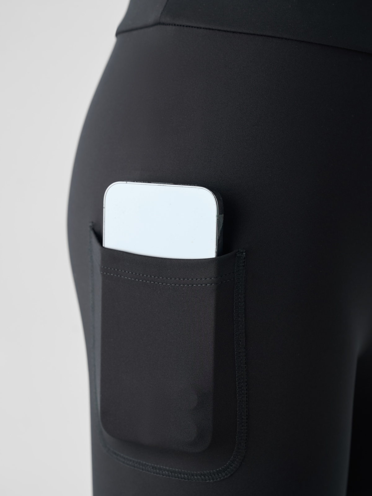 Quần Leggings Dáng Ngắn Siêu Co Giãn
