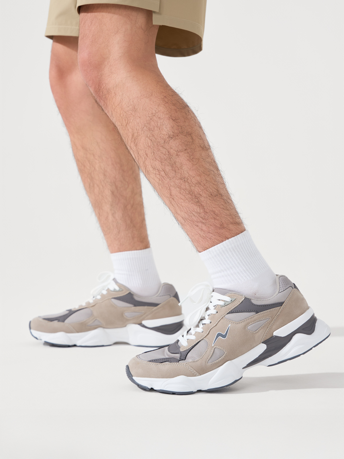 Giày Chạy Nam Thoáng Khí Men's Air Move Running Shoes