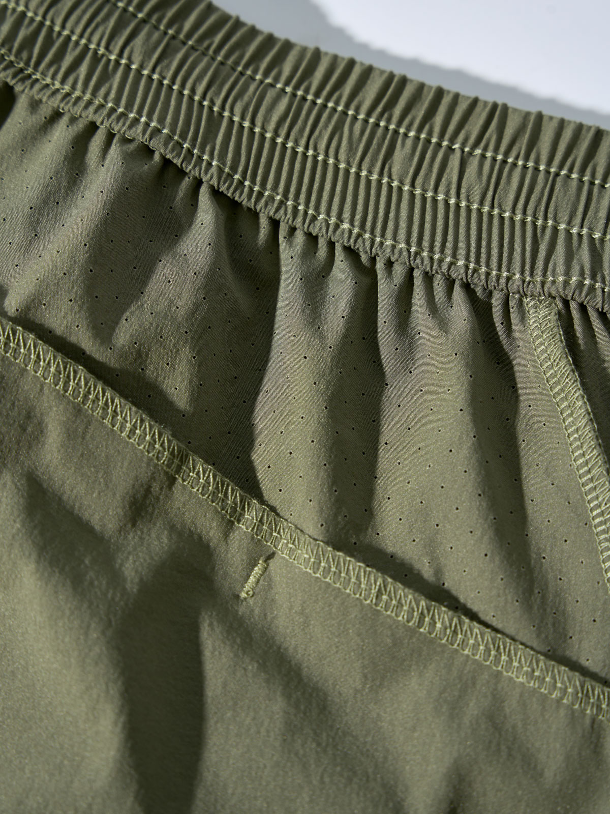 Quần Gió Thể Thao Túi Sườn