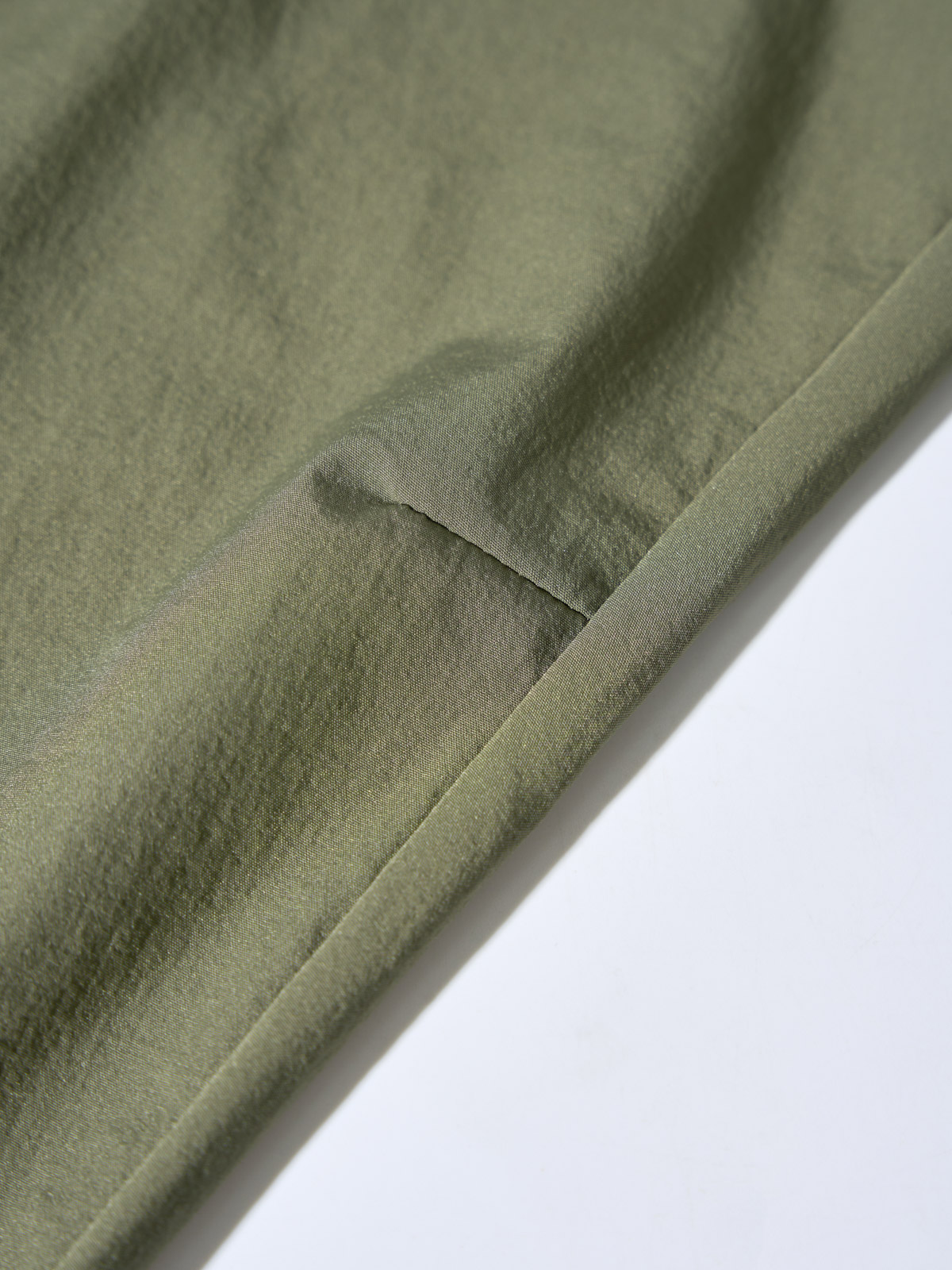 Quần Gió Thể Thao Túi Sườn