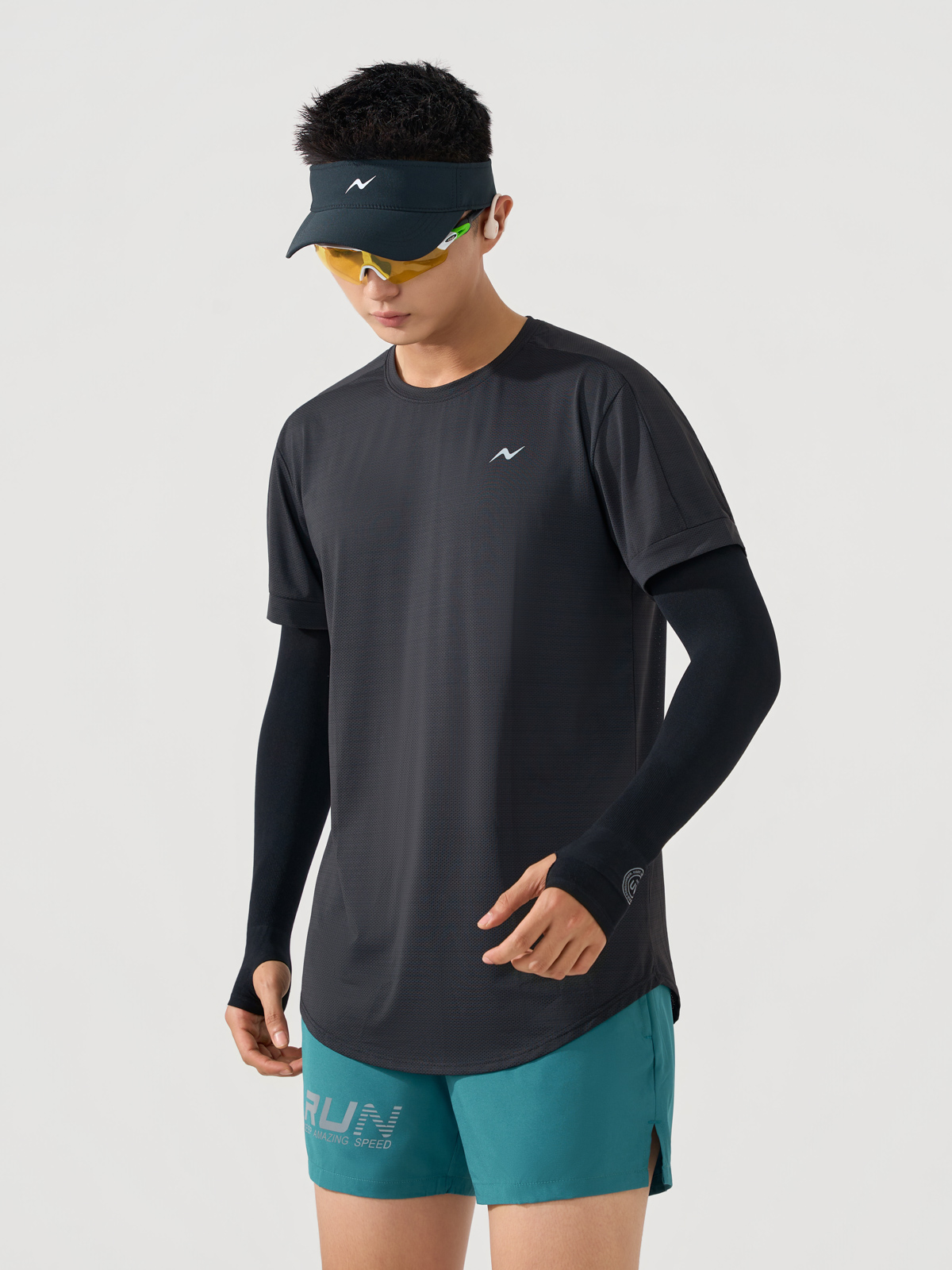 Áo Phông Thể Thao Nam Nevo Essentials