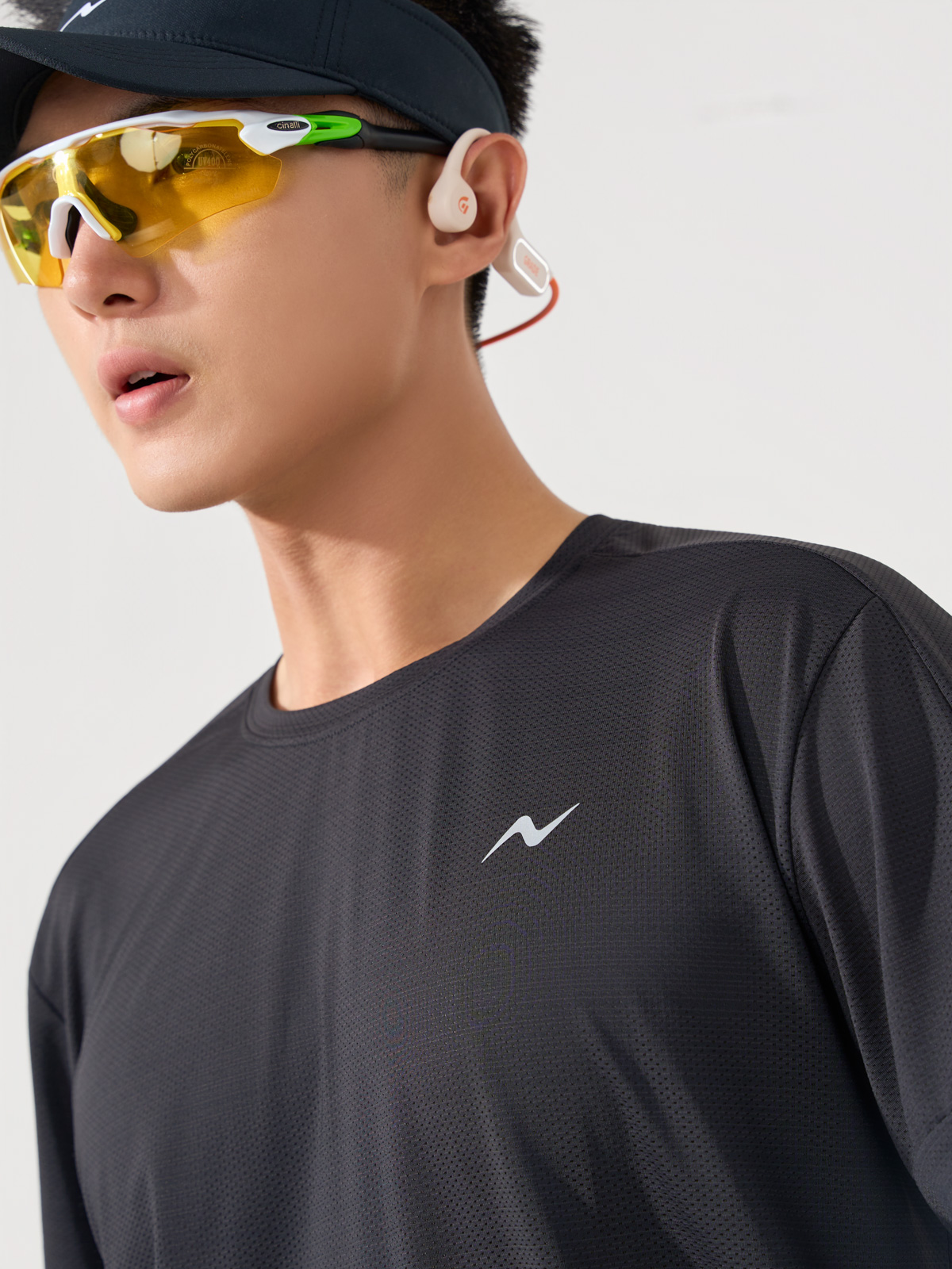 Áo Phông Thể Thao Nam Nevo Essentials