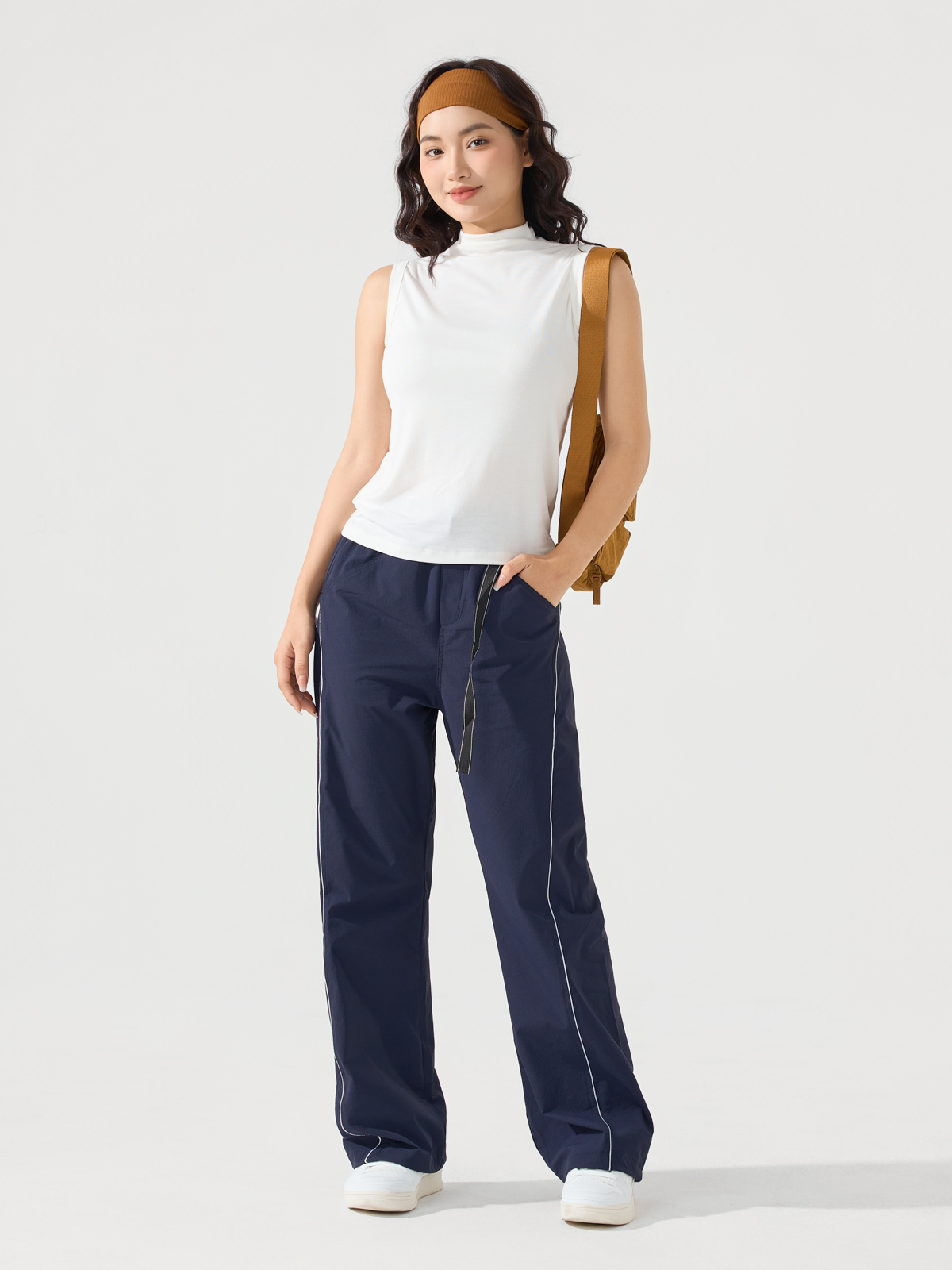 Áo Phông Thể Thao Nữ NEVO Cổ Đổ