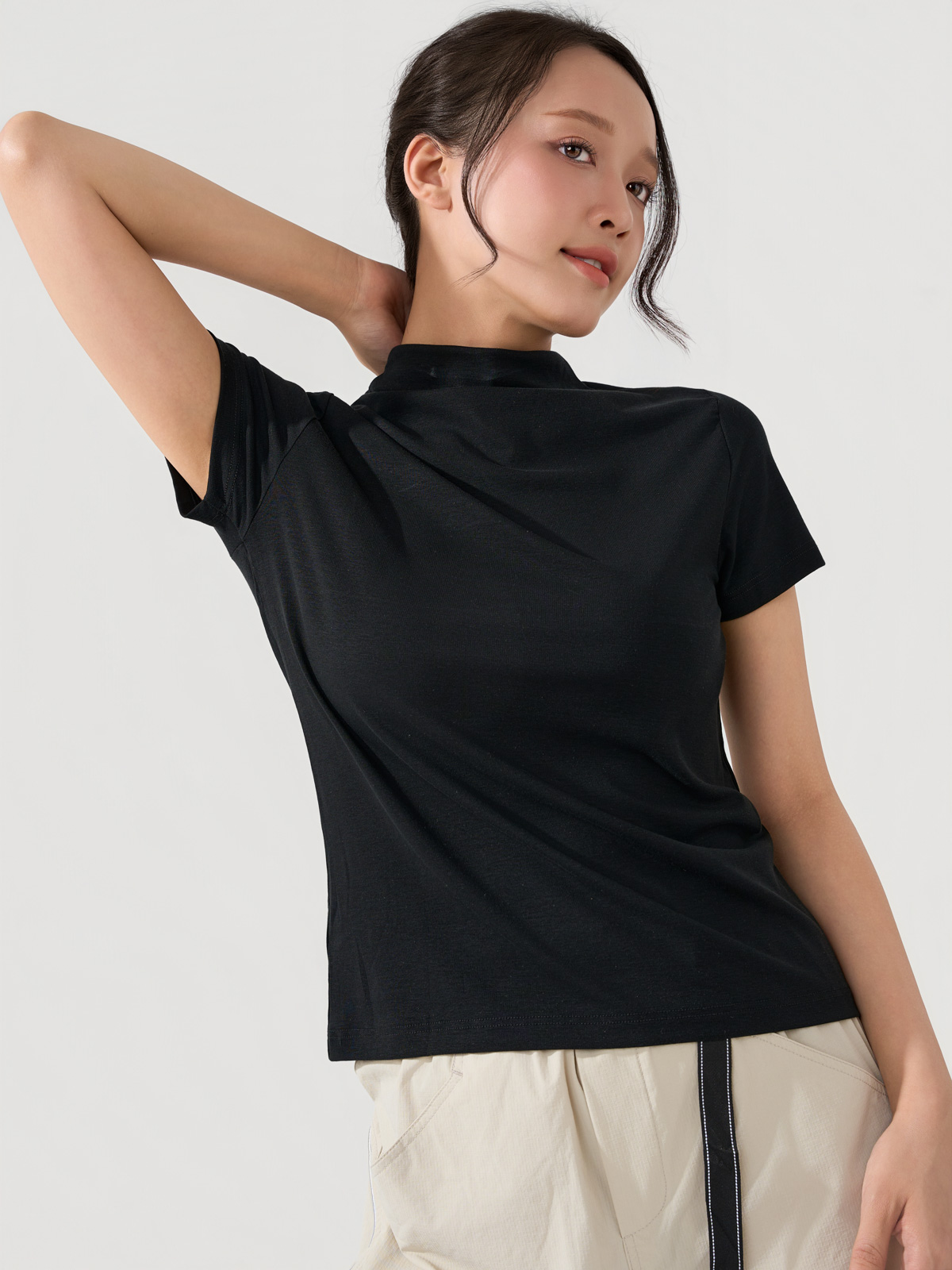 Áo Phông Thể Thao Nữ Cổ Leo