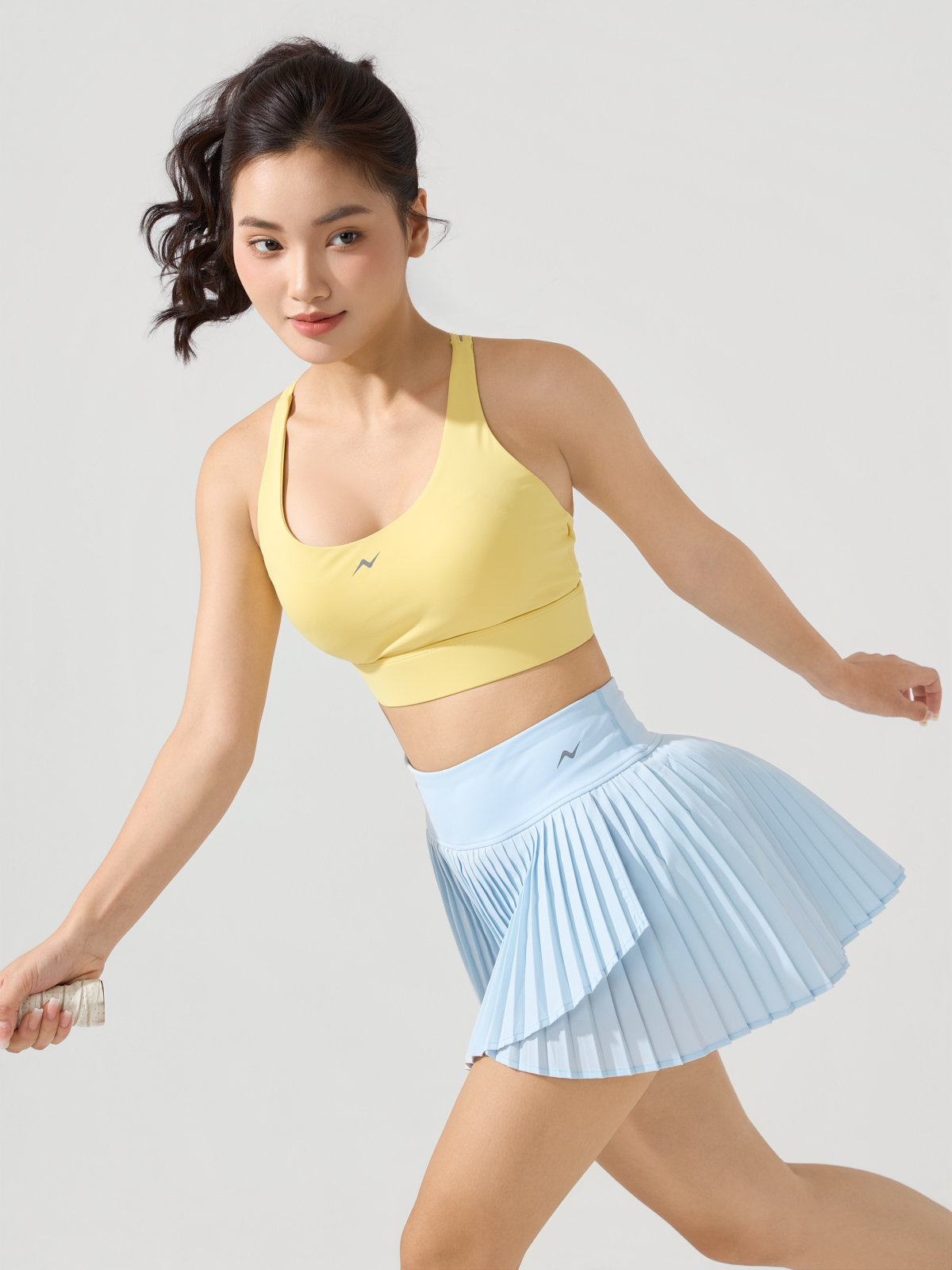 Áo Bra Thể Thao Tập Luyện Strappy Sports Bra