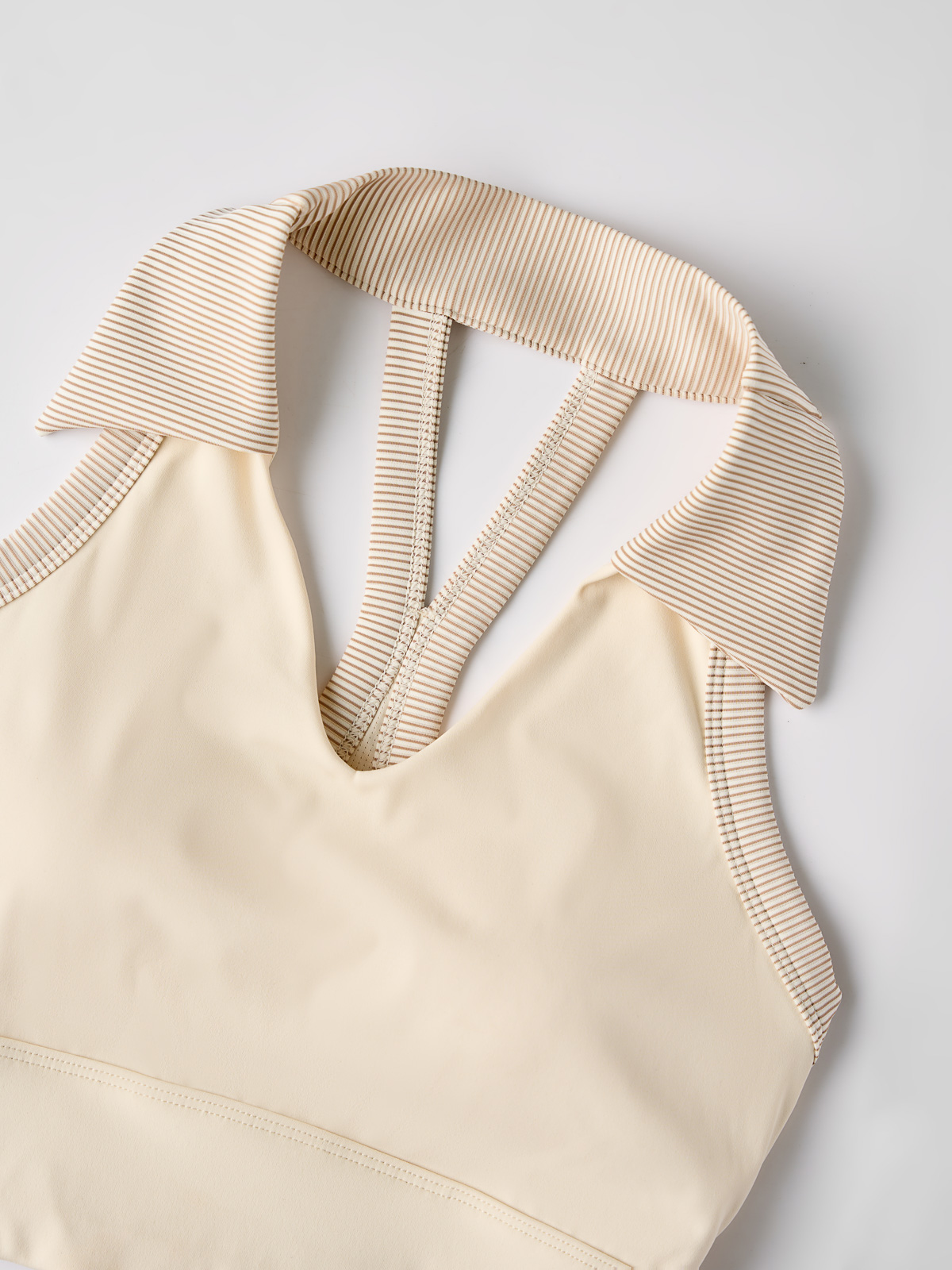 Áo Bra Thể Thao Cổ Vest Thời Trang