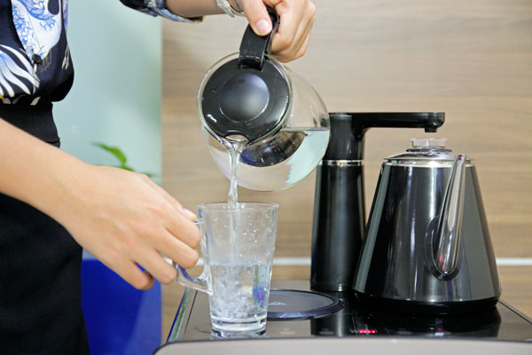 Cây nước nóng lạnh bàn trà, bình âm FujiE WD1170C - hình 5