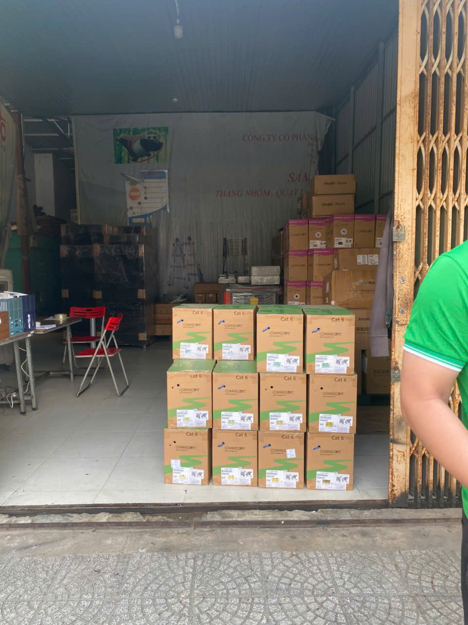 Hình ảnh thực tế cap mạng commscope cat5e cat6