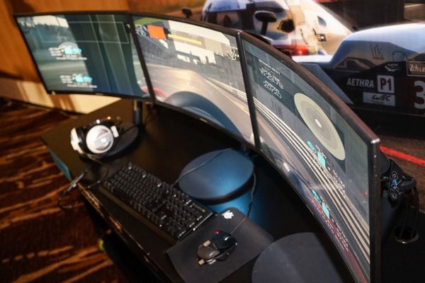 Màn hình LED cong Samsung 144Hz LC27FG70FQEXXV