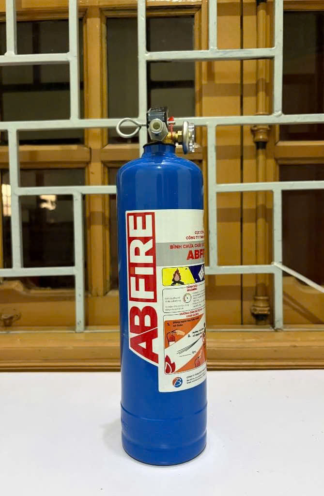 Bình Chữa Cháy Gốc Nước 1L ABFIRE – Giải Pháp Chữa Cháy An Toàn, Hiệu Quả Cho Gia Đình Và Xe Ô Tô