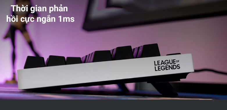 Bàn phím có dây gaming Logitech Pro KDA 920-010101 | Hàng chính hãng