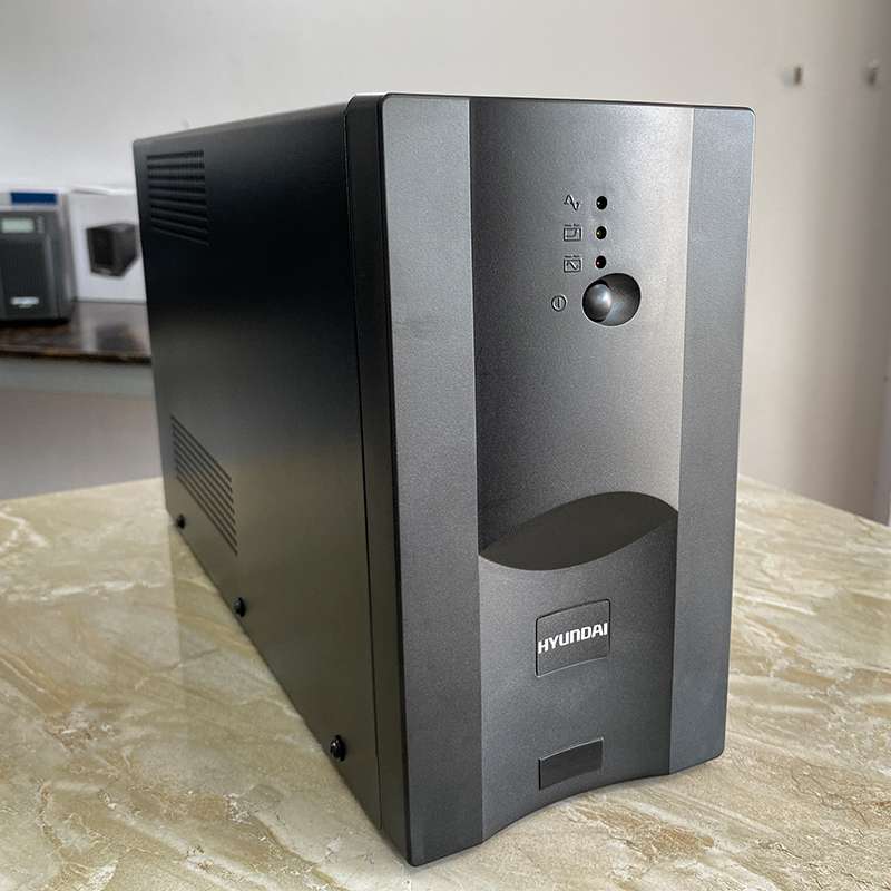 Bộ lưu điện UPS 2000VA Hyundai HD-2000VA