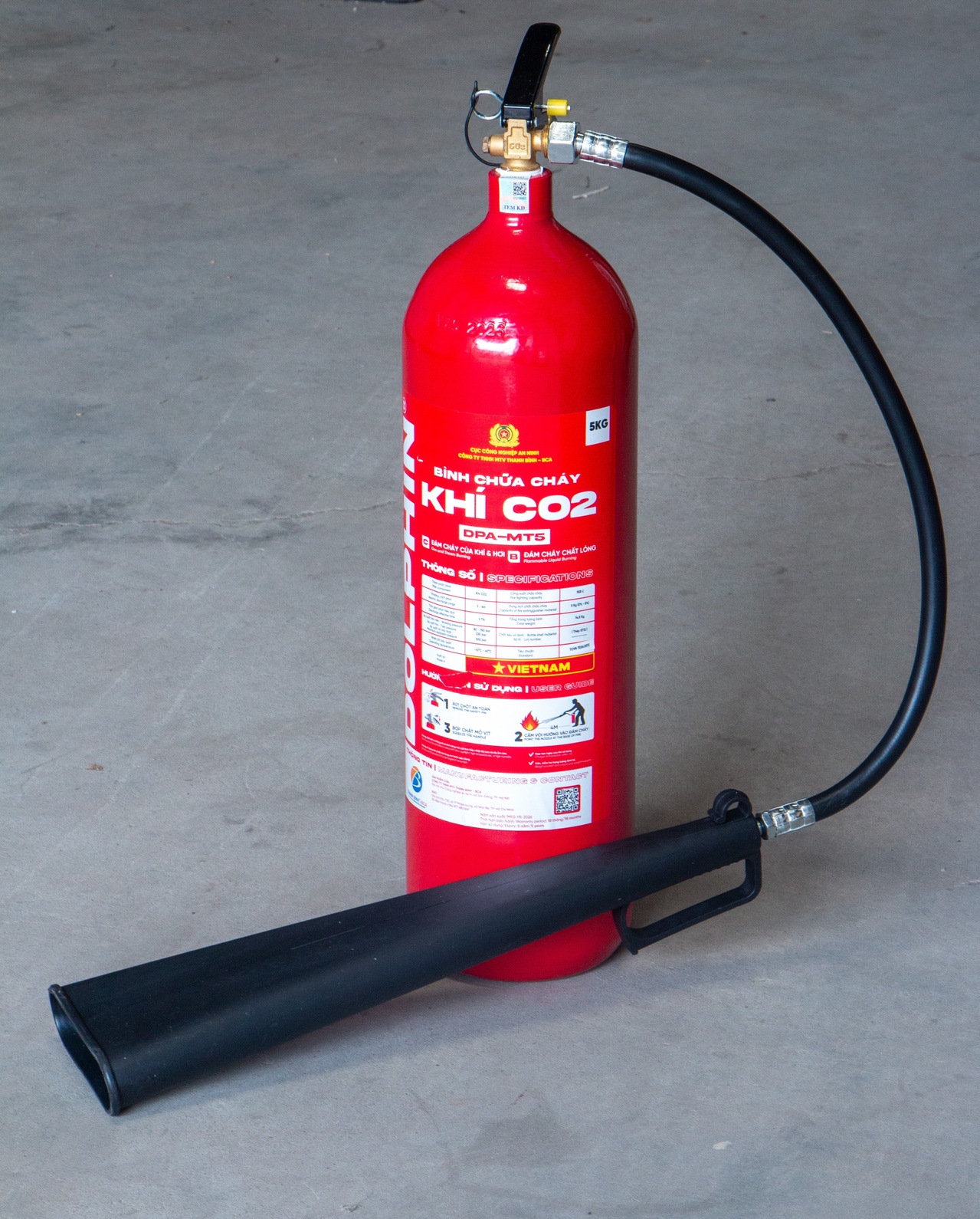 Bình Chữa Cháy Khí CO2 DPA-MT3 & DPA-MT5: Giải Pháp Phòng Cháy Chữa Cháy Toàn Diện Cho Thiết Bị Điện
