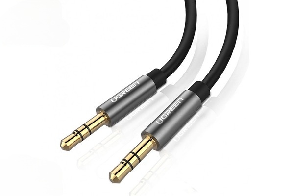 Cáp Audio 3.5mm mạ vàng cao cấp dài 0,5m Ugreen 10732 | Hàng chính hãng