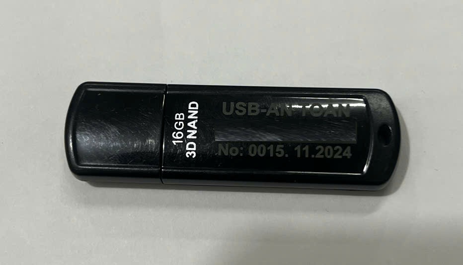 USB Lưu Trữ An Toàn 16GB