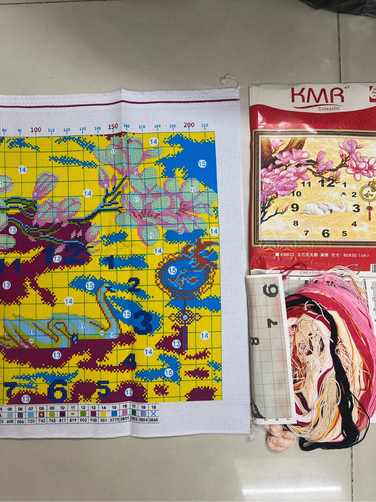 Tranh thêu kín Hoa ngọc lan KM033, kích thước 60x50cm