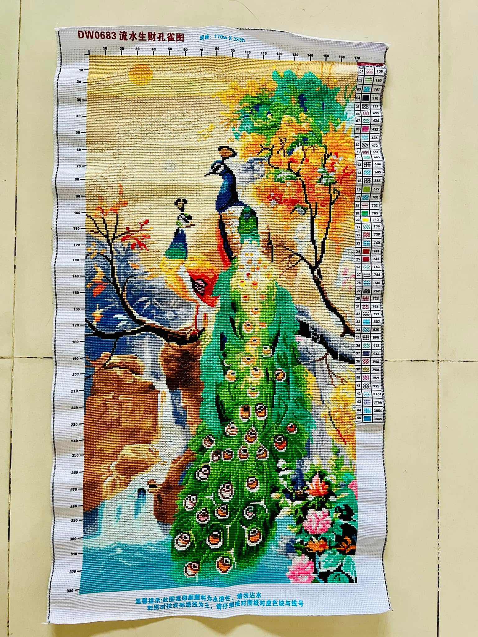 Tranh thành phẩm (đã thêu) Đôi công phu thê, kích thước 50 x 85 cm