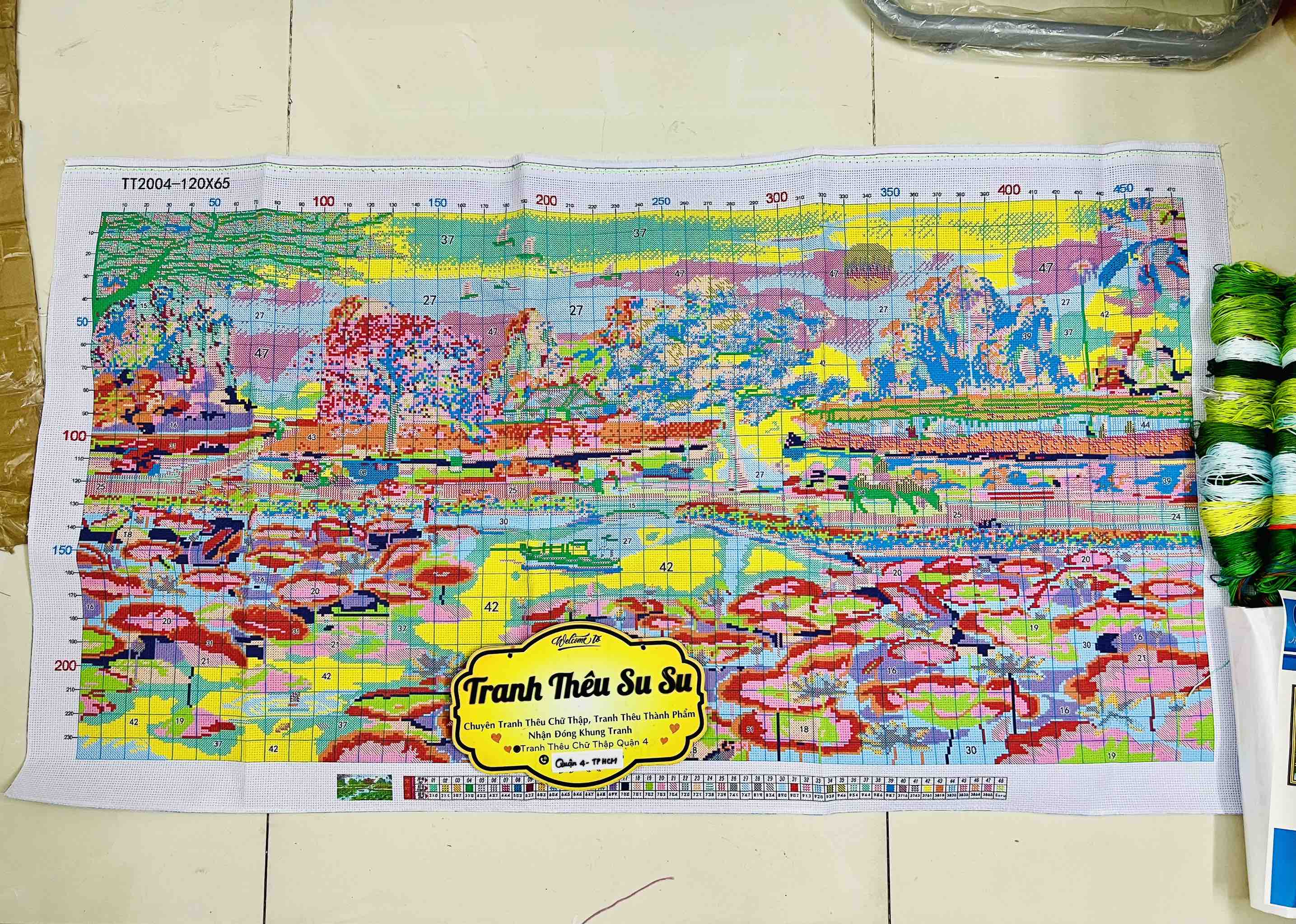 Tranh thêu kín Phong cảnh làng quê hồ sen TT2004, kích thước 120 x 65 cm