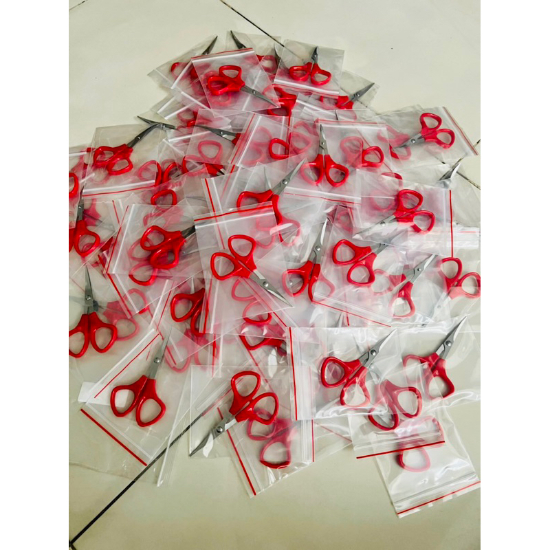 Kéo mũi cong cắt chỉ chuyên dùng cho tranh thêu chữ thập