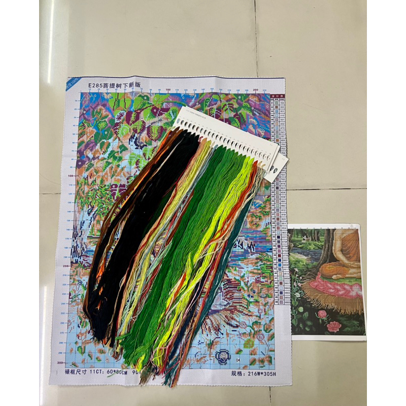 Tranh thêu kín Phật thích ca ngồi dưới gốc cây bồ đề E285, kích thước 60 x 80 cm