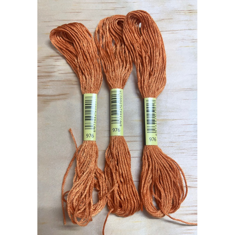 [HCM] 1 tép chỉ thêu cotton mã B5200, ECRU, BLANCE, mã chỉ từ 970 đến 996