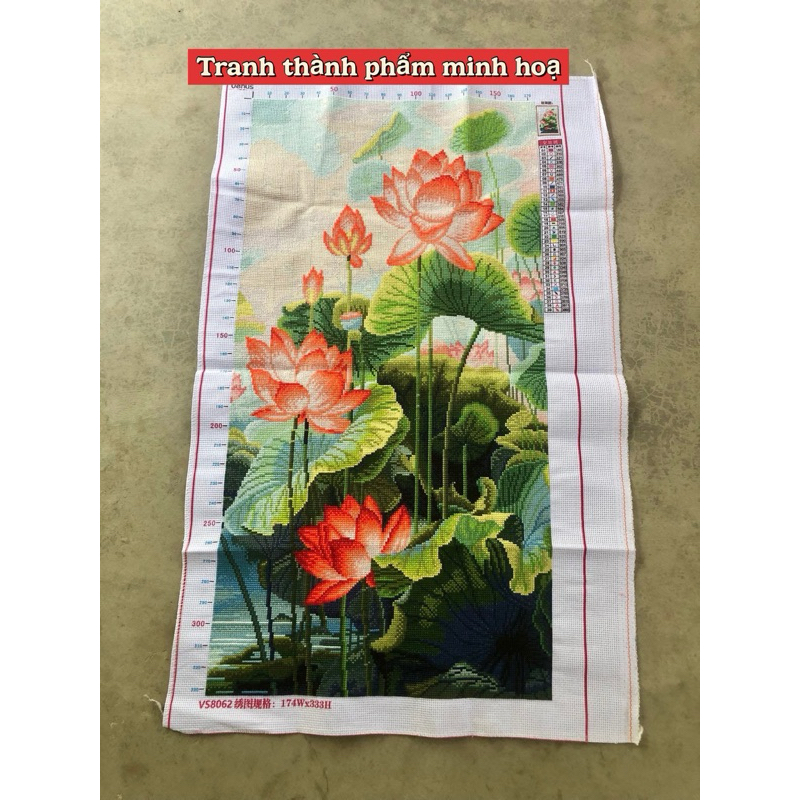 Tranh thêu kín Hoa sen tinh khiết VS8062, kích thước 50 x 85 cm