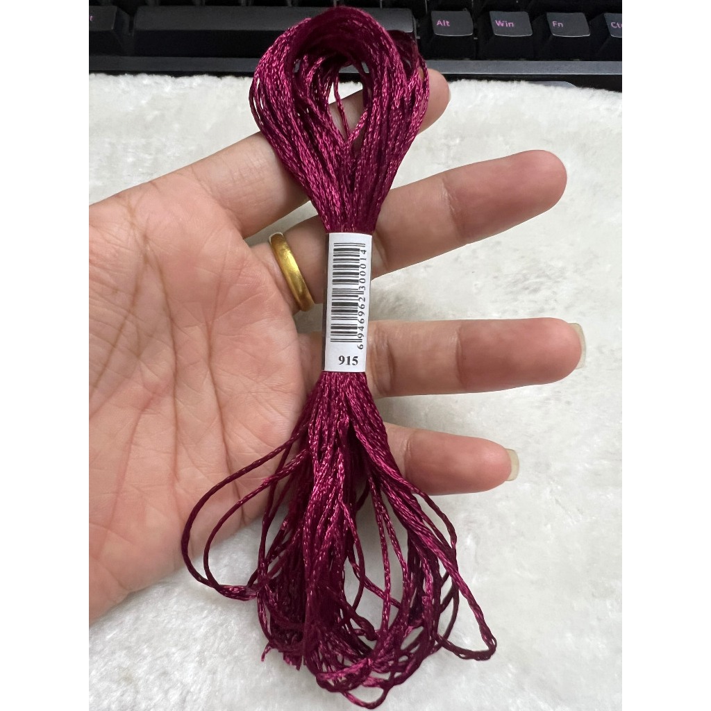 Chỉ lụa thêu tranh chữ thập, chỉ lẻ theo tép chọn màu theo hệ màu DMC (giá 1 tép)