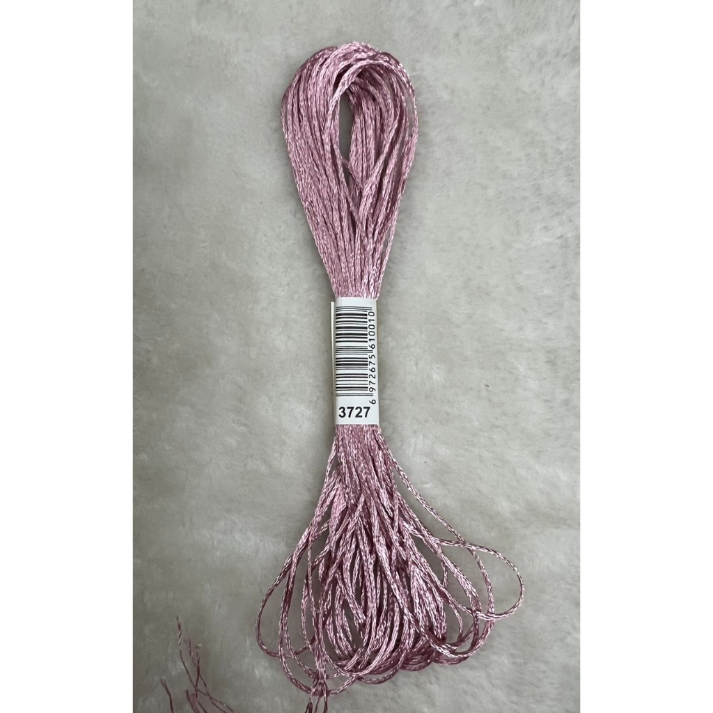 Chỉ lụa thêu tranh chữ thập, chỉ lẻ theo tép chọn màu theo hệ màu DMC (giá 1 tép)