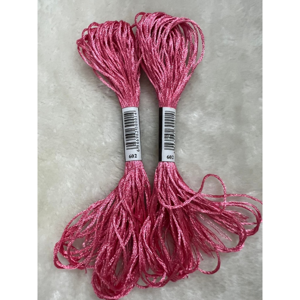 Chỉ lụa thêu tranh chữ thập, chỉ lẻ theo tép chọn màu theo hệ màu DMC (giá 1 tép)