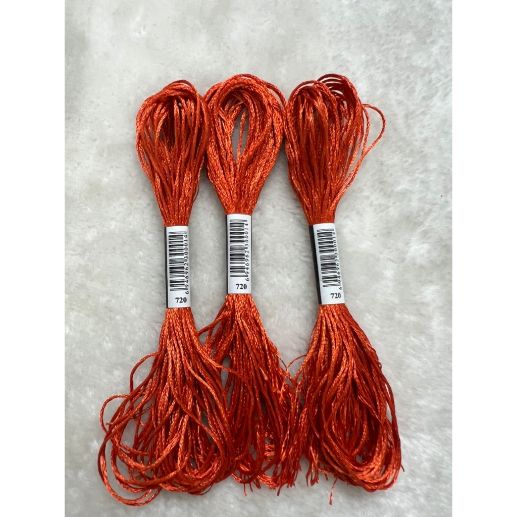 Chỉ lụa thêu tranh chữ thập, chỉ lẻ theo tép chọn màu theo hệ màu DMC (giá 1 tép)