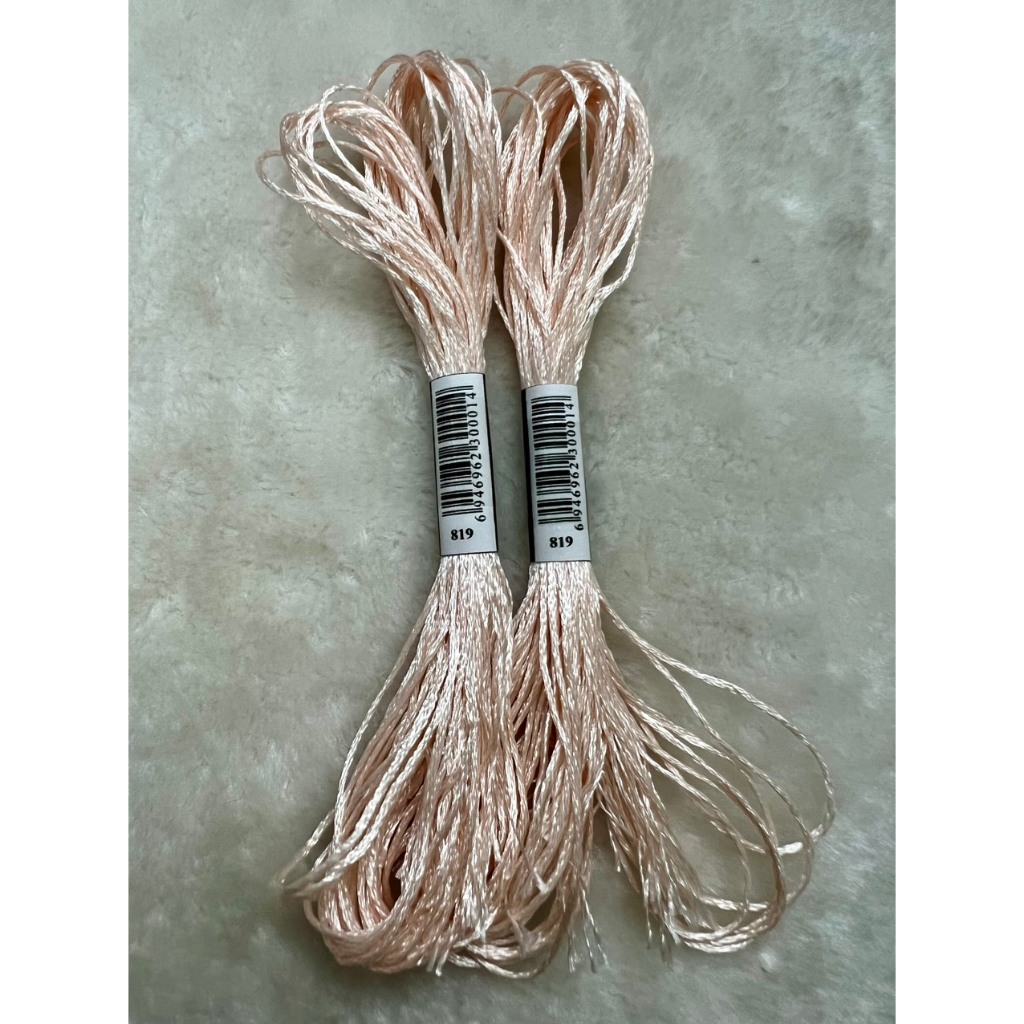 Chỉ lụa thêu tranh chữ thập, chỉ lẻ theo tép chọn màu theo hệ màu DMC (giá 1 tép)