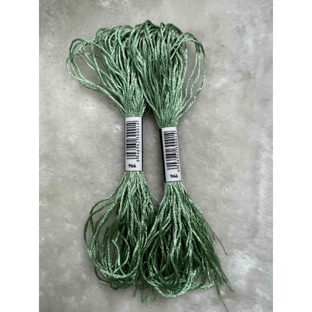 Chỉ lụa thêu tranh chữ thập, chỉ lẻ theo tép chọn màu theo hệ màu DMC (giá 1 tép)