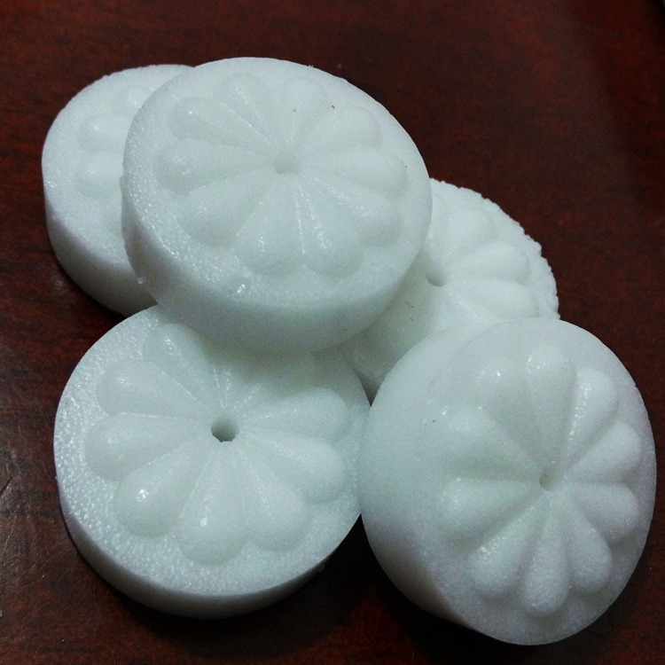 2 viên sáp vuốt chỉ thêu hình hoa mai, đồ chuyên dụng vuốt chỉ thêu tranh