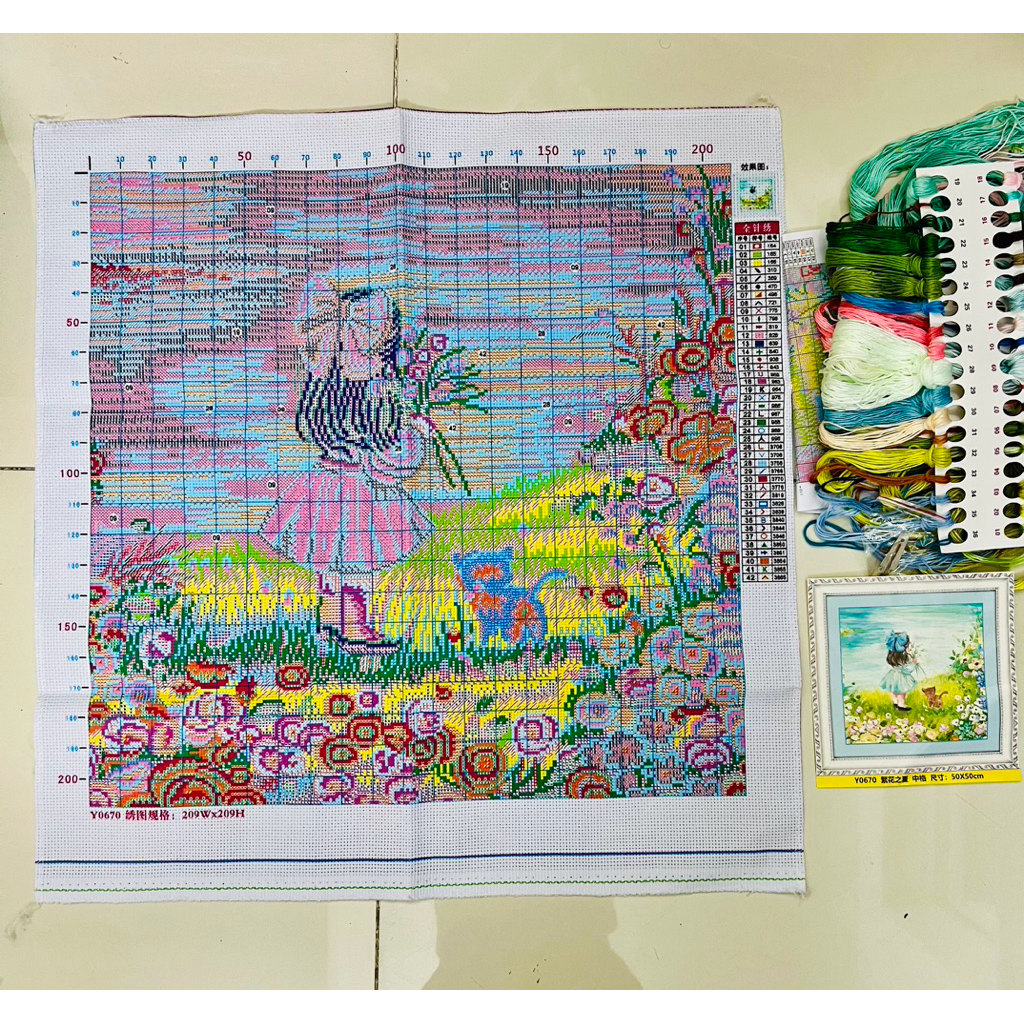Tranh thêu kín bé gái, thêu kín 3 sợi (11CT), kích thước mỗi bức 40 x 40 cm