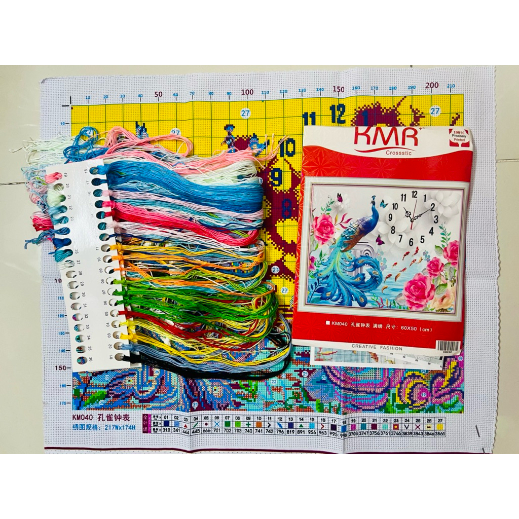 [Hàng mới] Tranh thêu kín đồng hồ chim công KM040, Kích thước 50x60cm