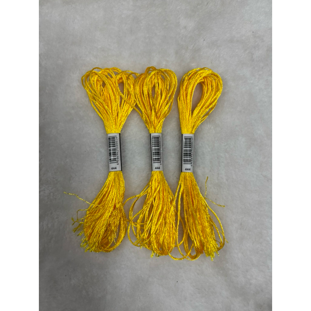 Chỉ lụa thêu tranh chữ thập, chỉ lẻ theo tép chọn màu theo hệ màu DMC (giá 1 tép)