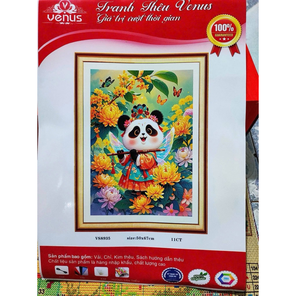 Tranh thêu kín Gấu trúc 12 tháng, kích thước mỗi bức 50 x 67 cm, tranh này vải nâu