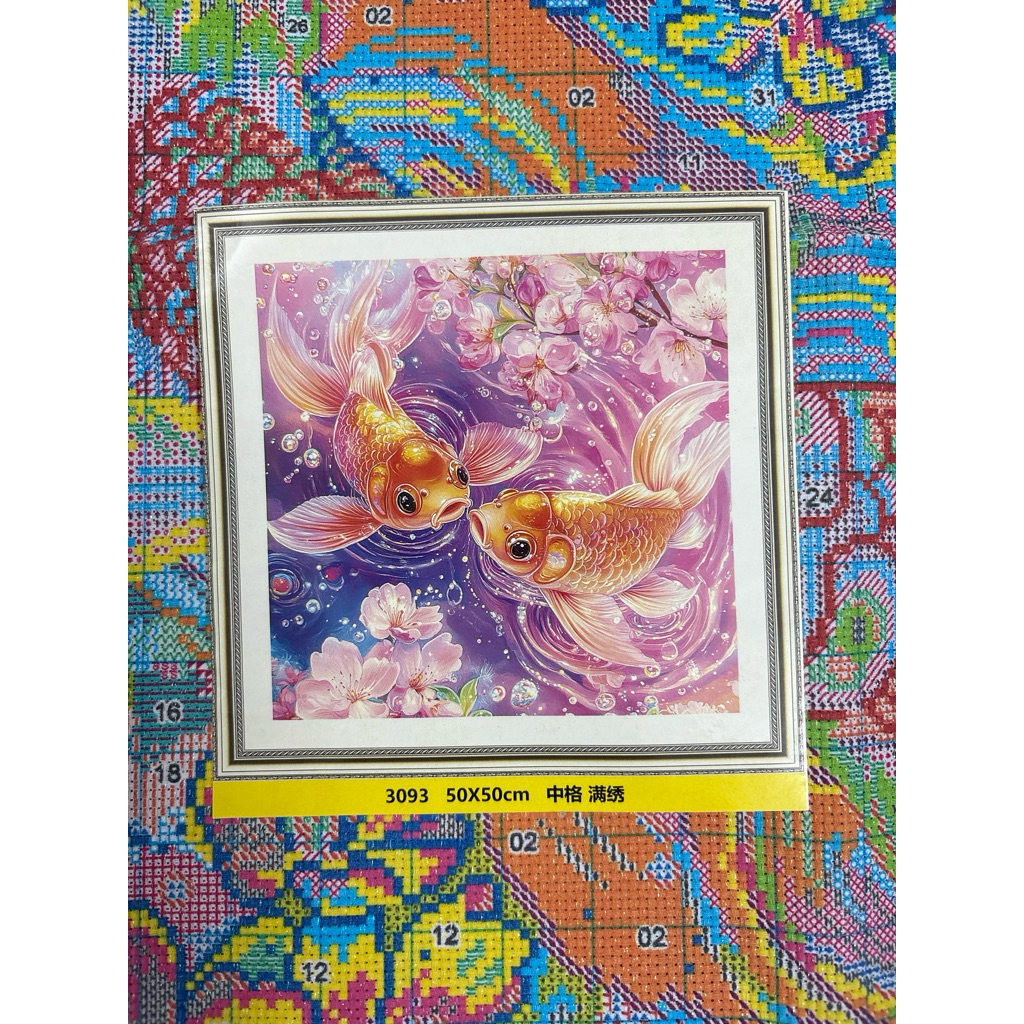 Tranh thêu kín Song ngư mẫu đơn (2 con cá), kích thước 50 x 90 cm