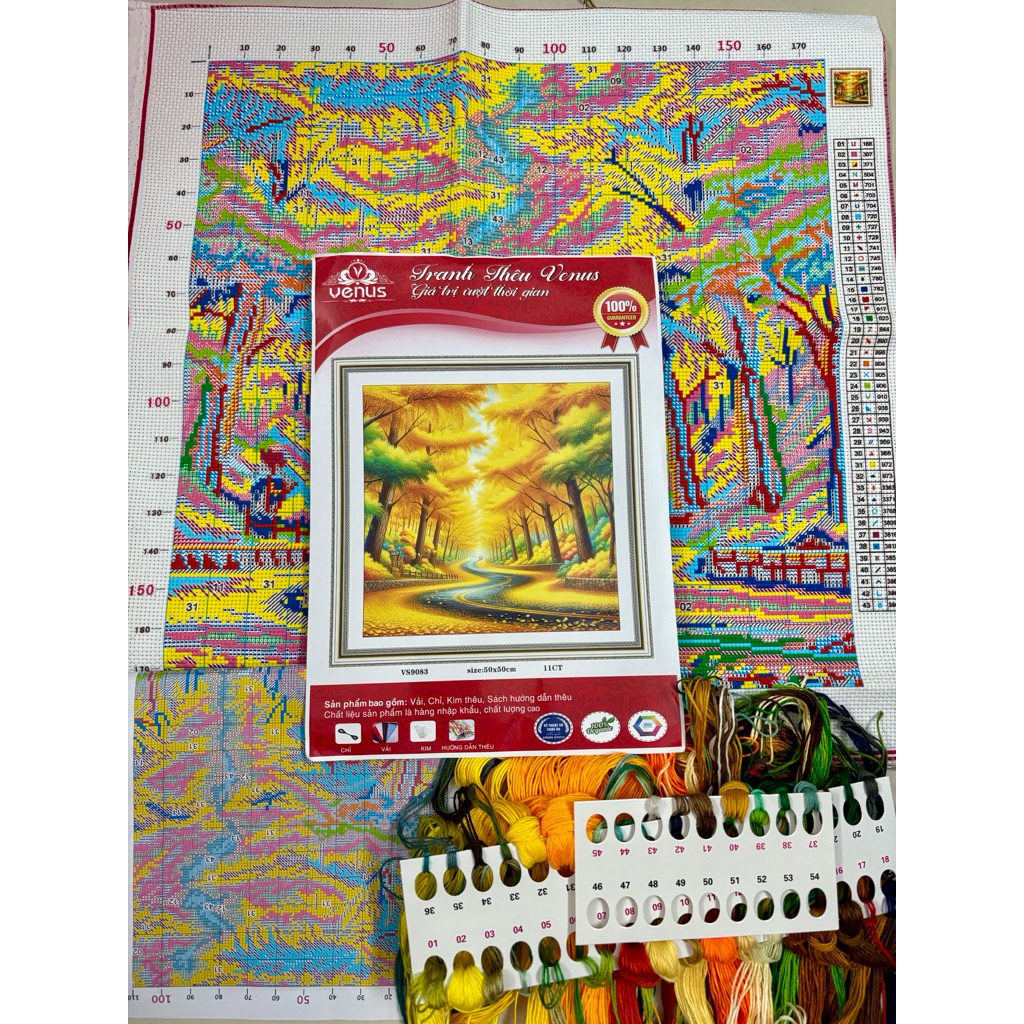 Tranh thêu kín Phong cảnh khu rừng vàng VS9083, kích thước 50 x 50 cm