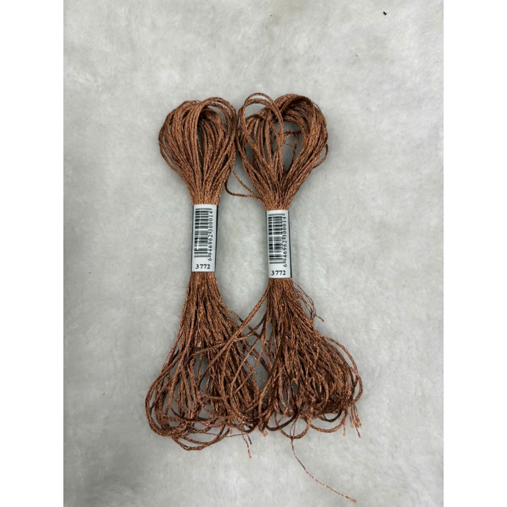 Chỉ lụa thêu tranh chữ thập, chỉ lẻ theo tép chọn màu theo hệ màu DMC (giá 1 tép)