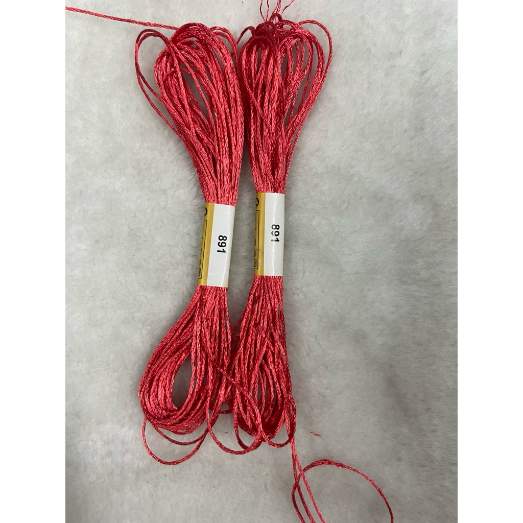 Chỉ lụa thêu tranh chữ thập, chỉ lẻ theo tép chọn màu theo hệ màu DMC (giá 1 tép)