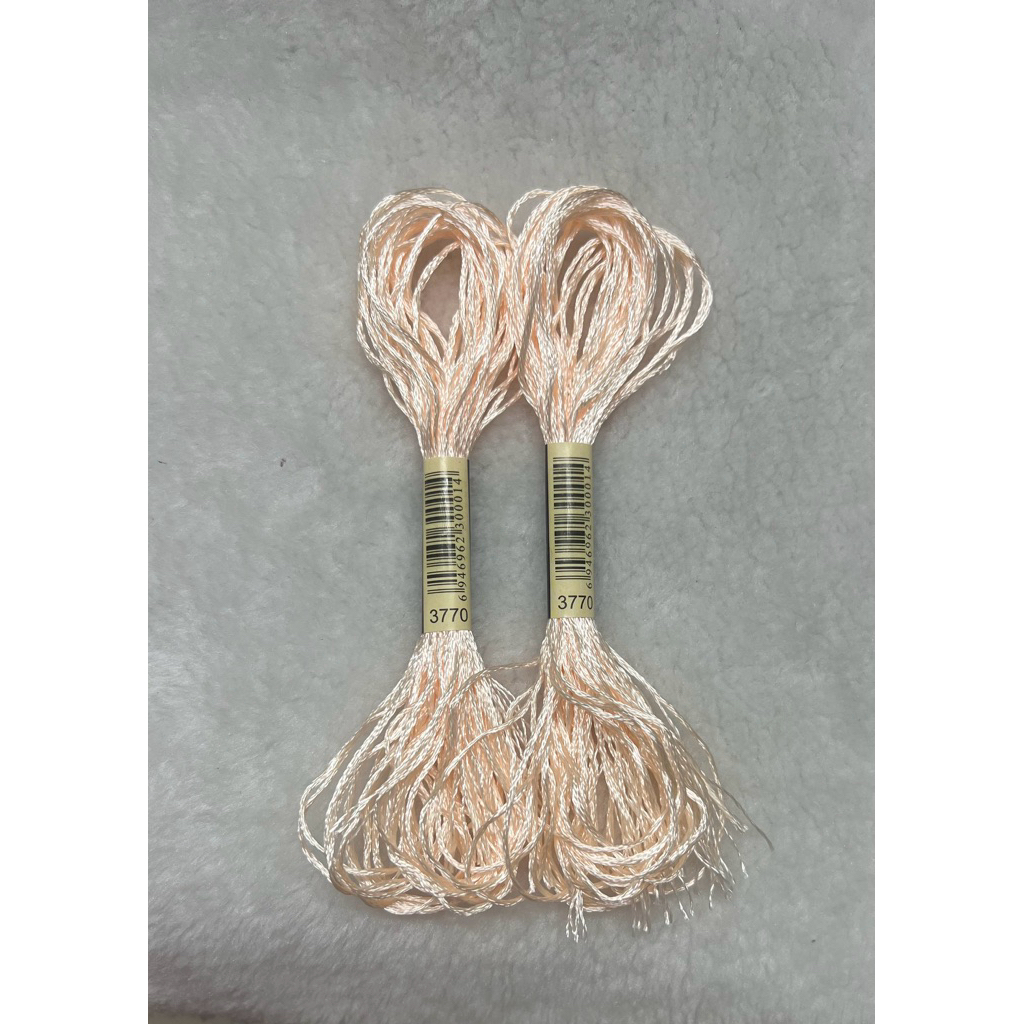 Chỉ lụa thêu tranh chữ thập, chỉ lẻ theo tép chọn màu theo hệ màu DMC (giá 1 tép)