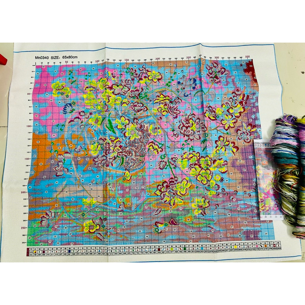 [Thêu 2 sợi] Tranh thêu kín Bình hoa MN0340, kích thước 65x80 cm