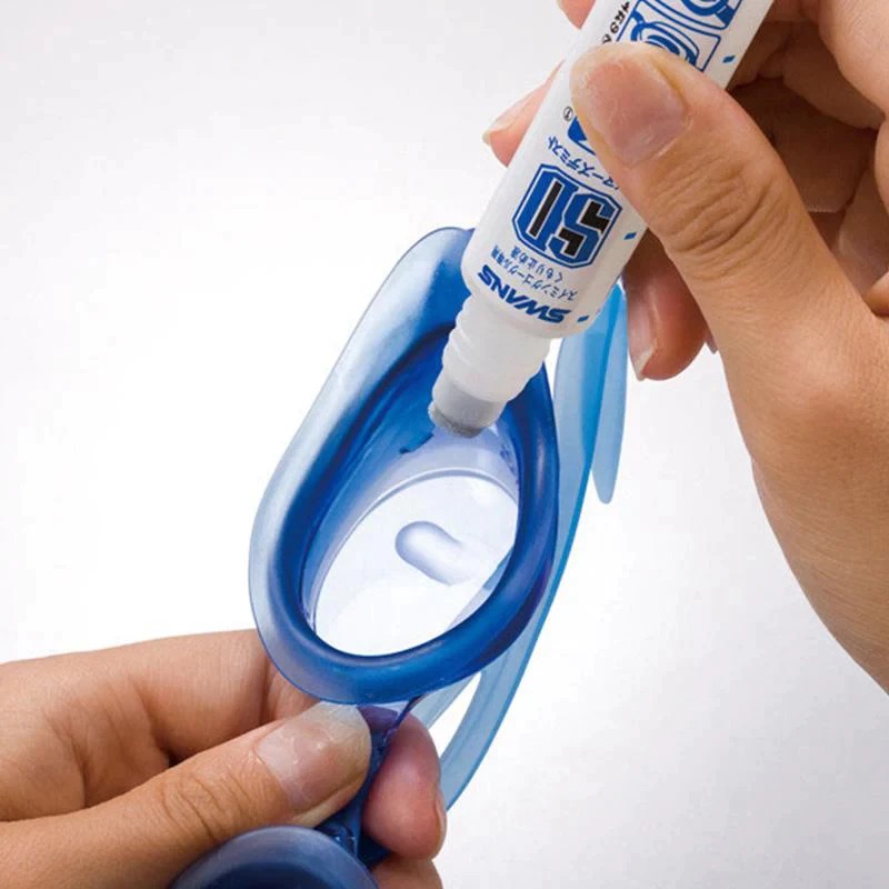 Dung dịch dầu chống mờ kính bơi SWANS SA – 30B Anti-fog liquid.