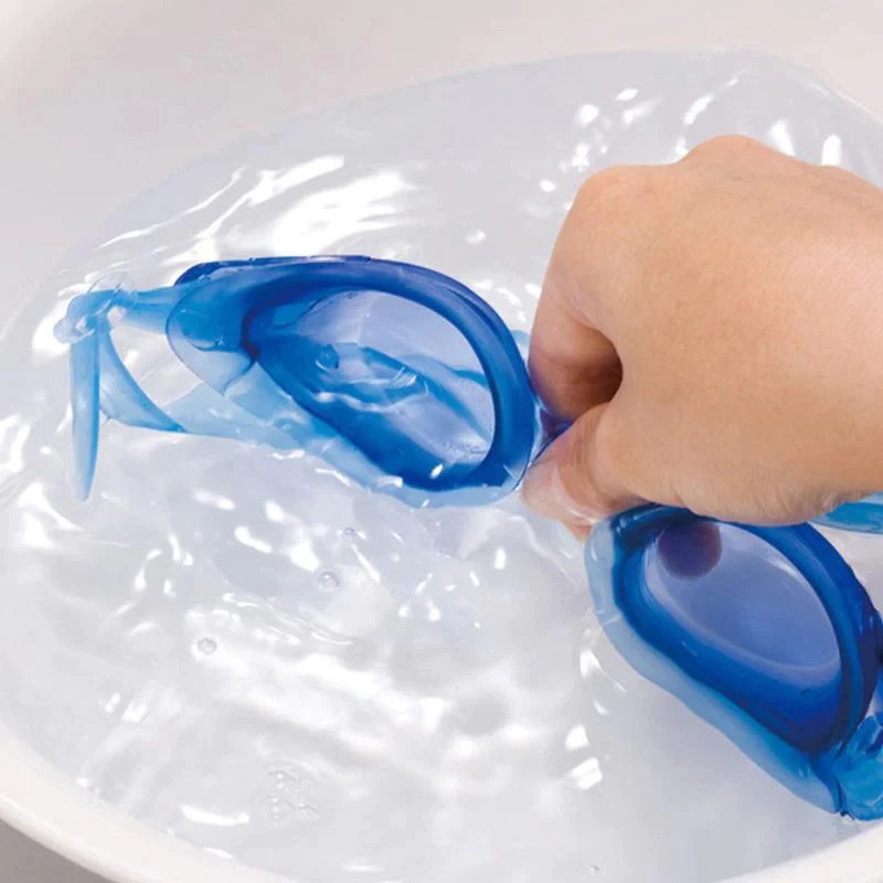 Dung dịch dầu chống mờ kính bơi SWANS SA – 30B Anti-fog liquid.