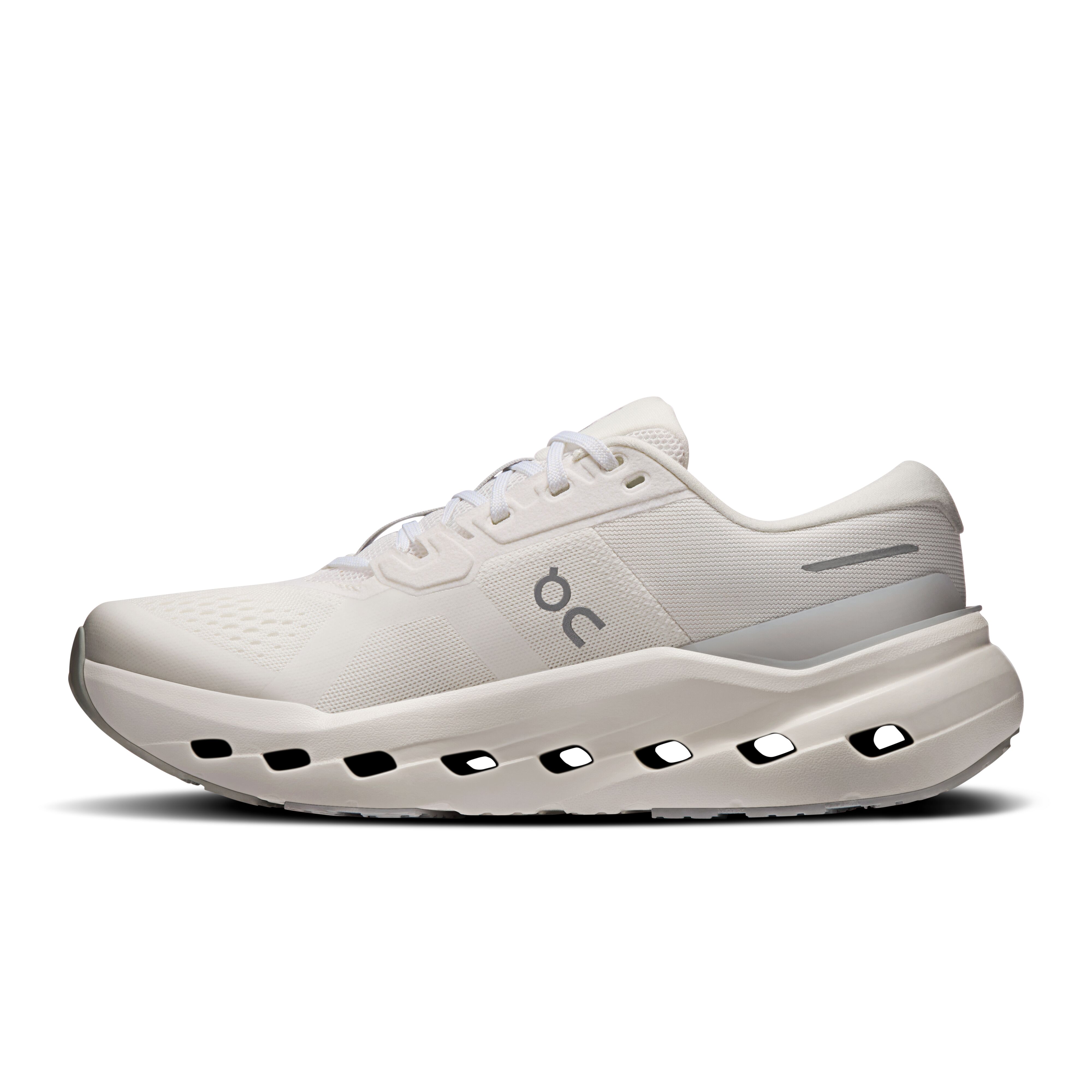 Giày Chạy Bộ Nữ On Running Cloudrunner 3 White | Ivory