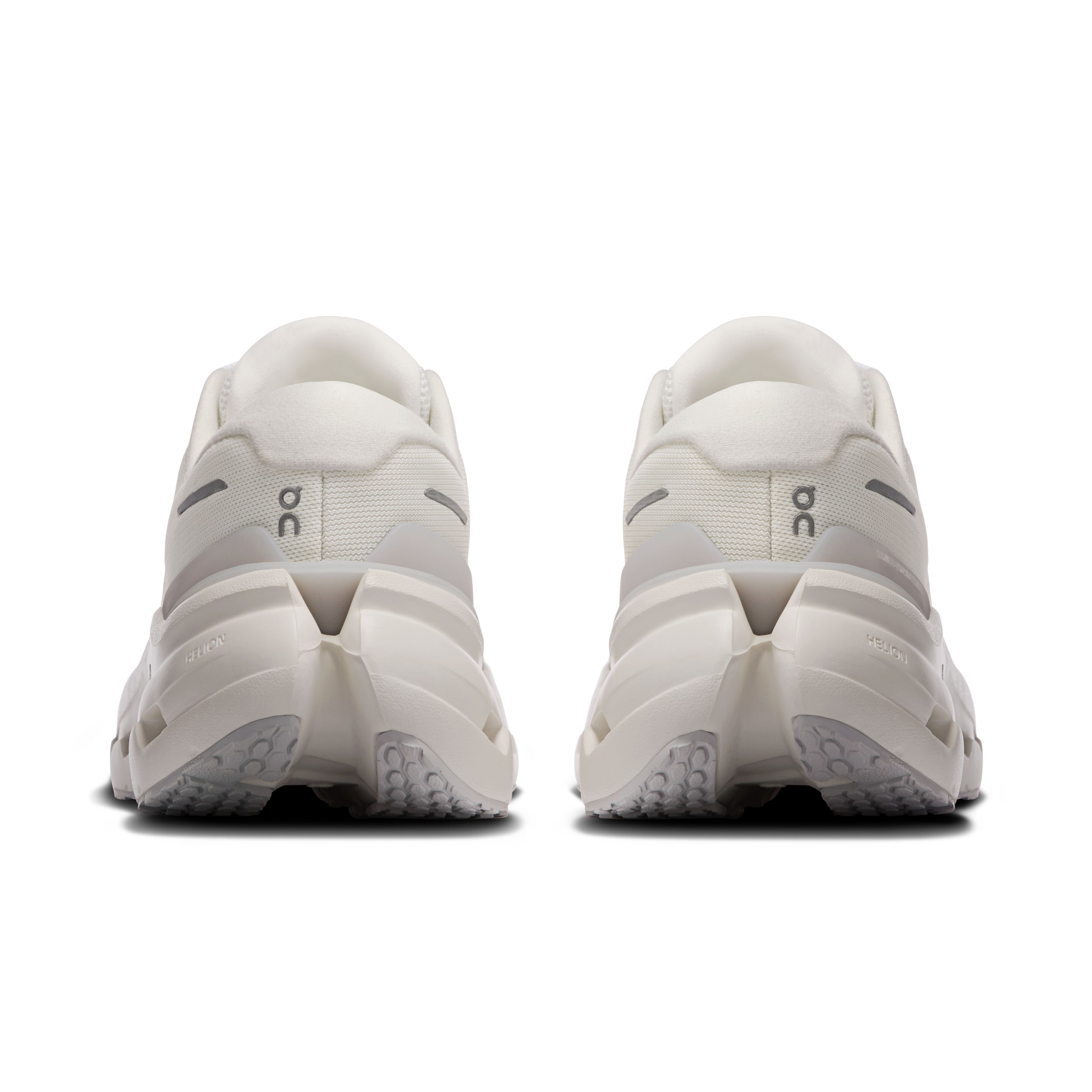 Giày Chạy Bộ Nữ On Running Cloudrunner 3 White | Ivory